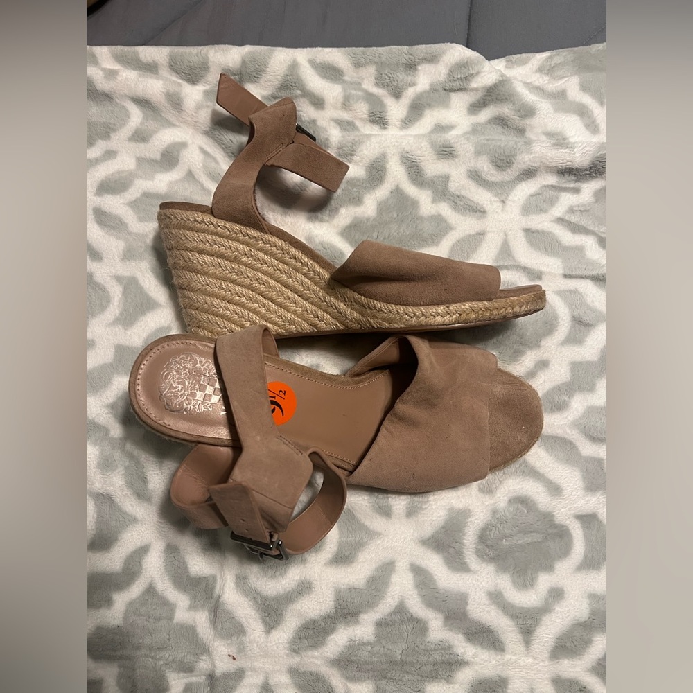 Women’s Vince Camuto Wedges size 9.5 color brown.